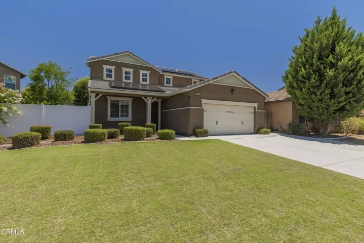 04_front_exterior_3