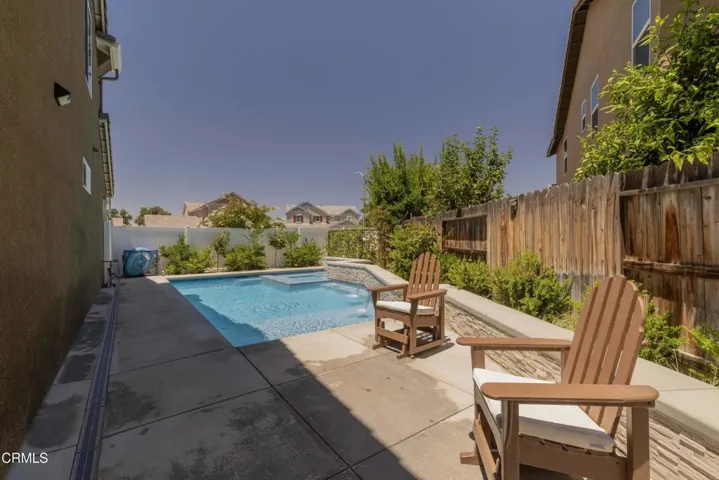 46_back_exterior_6