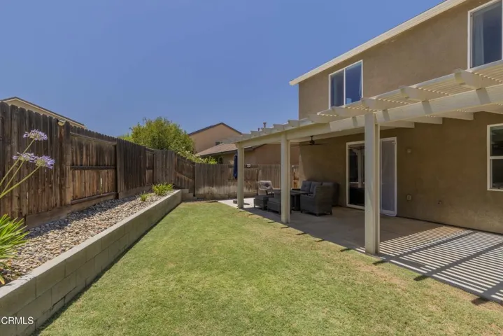 44_back_exterior_4