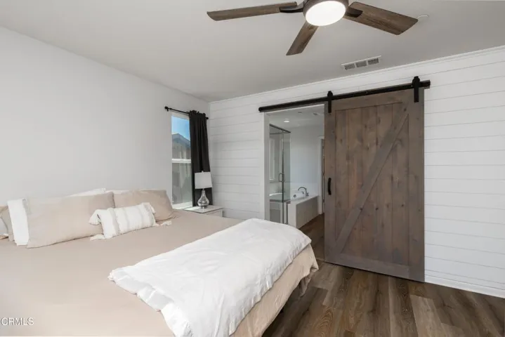 36_master_bedroom_3