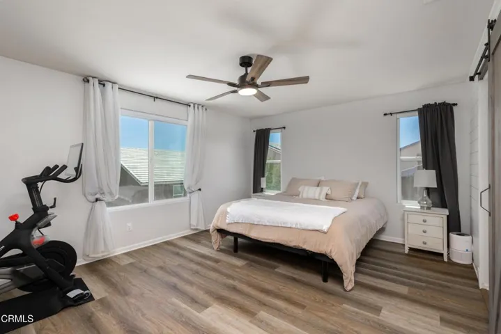 35_master_bedroom_2