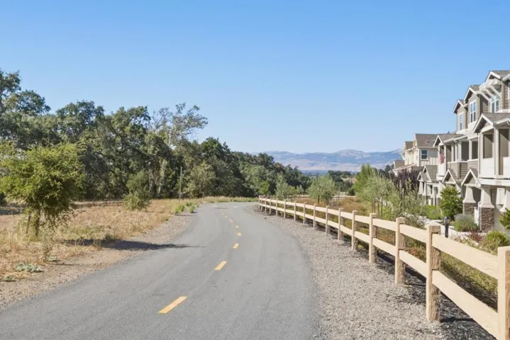6389 Laguna Seca Lane, Gilroy, California 95020