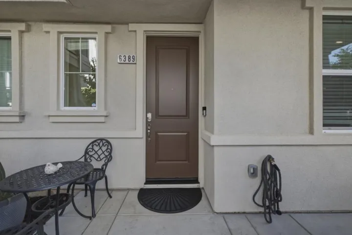 6389 Laguna Seca Lane, Gilroy, California 95020