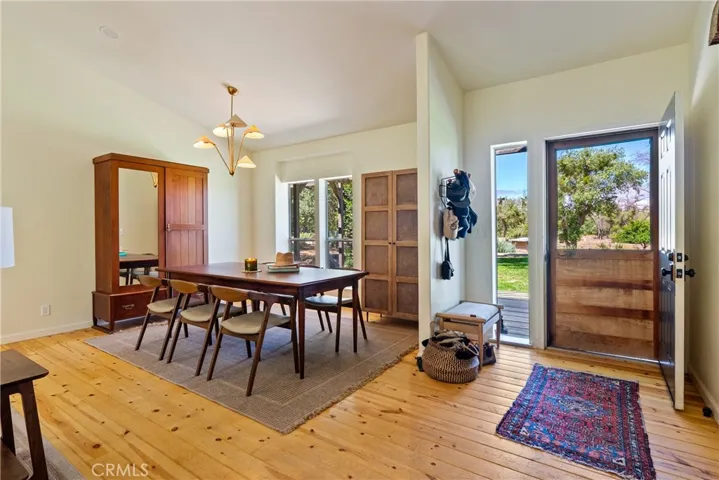 5750 El Pharo, Paso Robles, California 93446