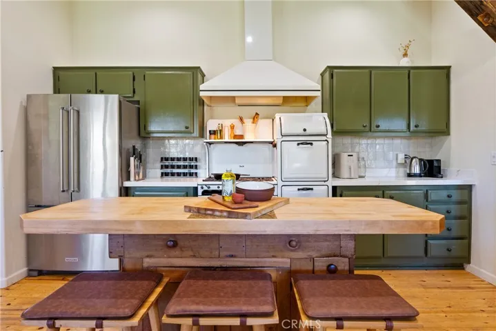 5750 El Pharo, Paso Robles, California 93446