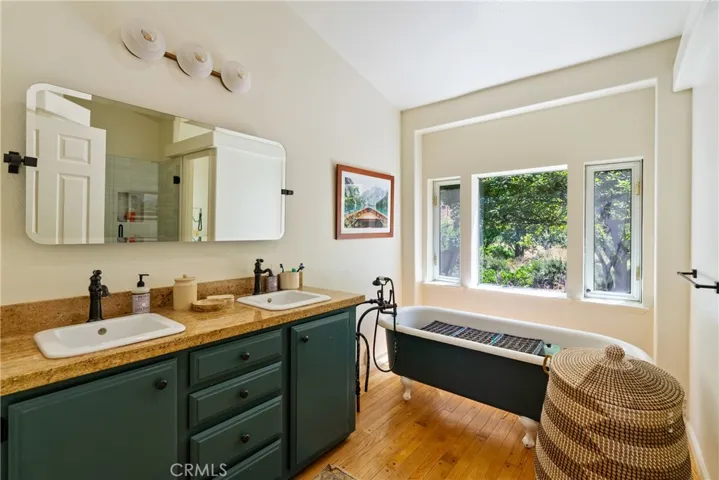 5750 El Pharo, Paso Robles, California 93446
