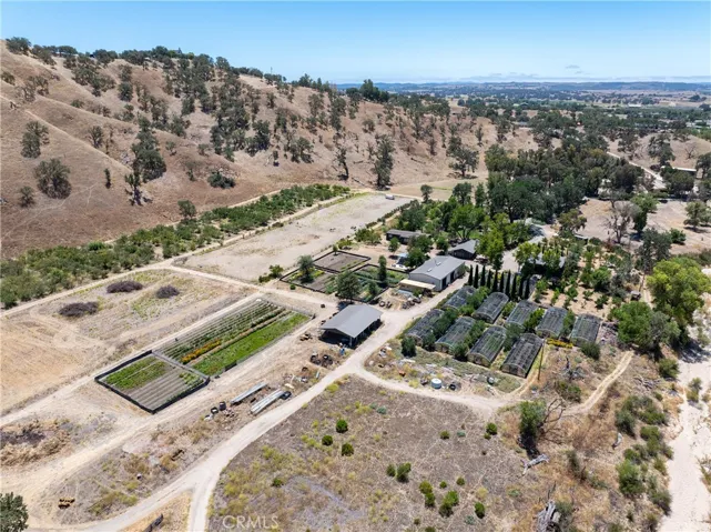 5750 El Pharo, Paso Robles, California 93446