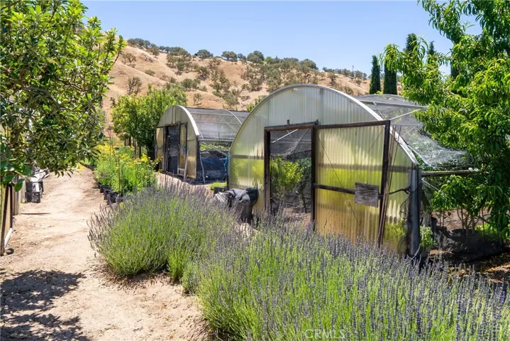5750 El Pharo, Paso Robles, California 93446