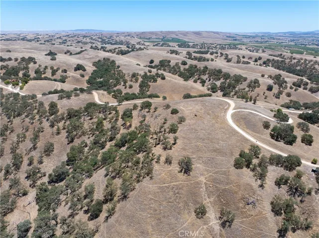 5750 El Pharo, Paso Robles, California 93446