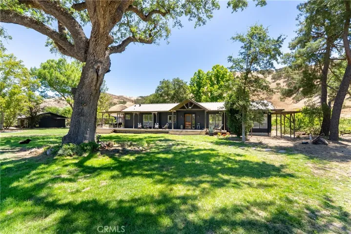 5750 El Pharo, Paso Robles, California 93446