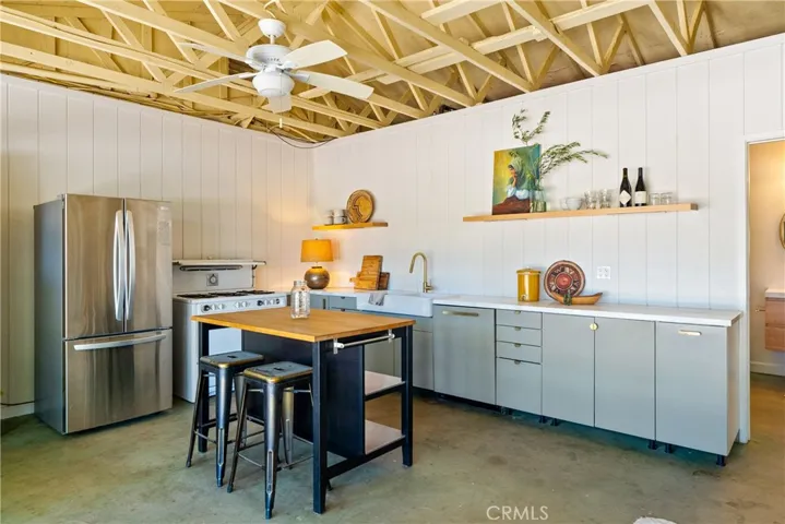 5750 El Pharo, Paso Robles, California 93446