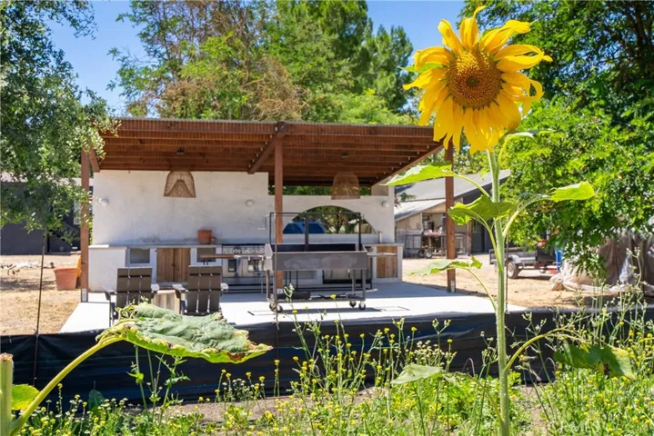 5750 El Pharo, Paso Robles, California 93446