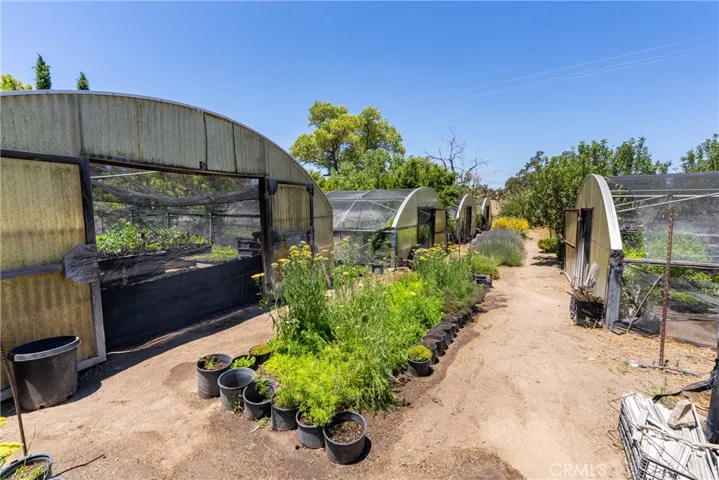 5750 El Pharo, Paso Robles, California 93446
