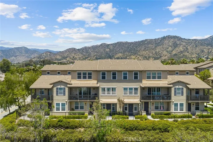 902 N Botanica Lane C, Azusa, California 91702