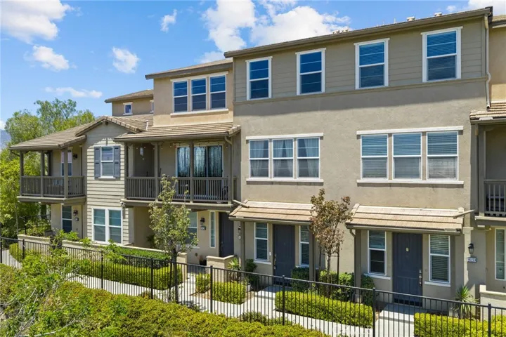 902 N Botanica Lane C, Azusa, California 91702