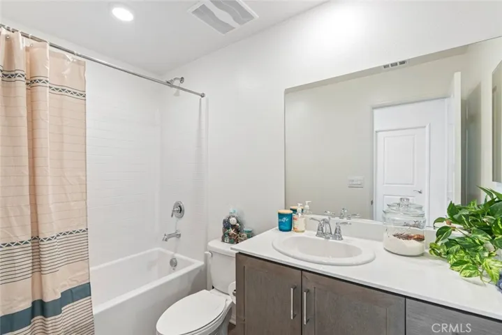 26319 Gentry Avenue, Corona, California 92883