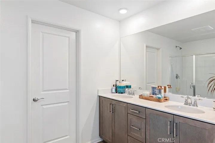 26319 Gentry Avenue, Corona, California 92883