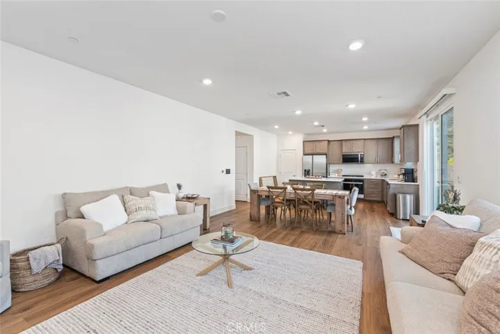 26319 Gentry Avenue, Corona, California 92883
