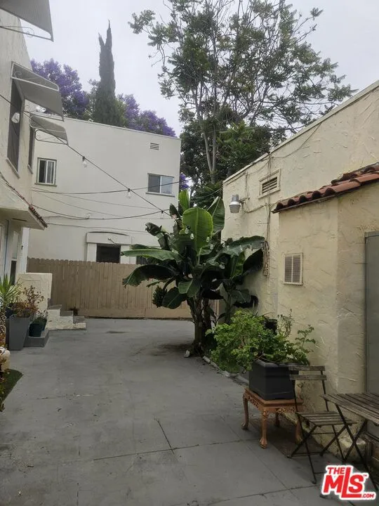 6477 Lexington Avenue, Los Angeles, California 90038 — photo 5