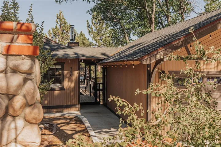 750 Villa Grove, Big Bear City, California 92314