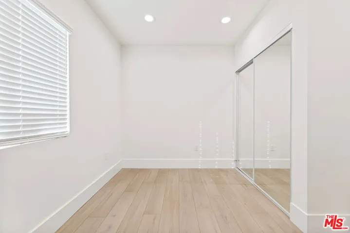 JADU - bedroom