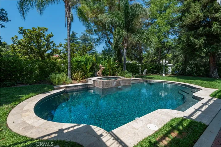 5267 Newcastle, Calabasas, California 91302