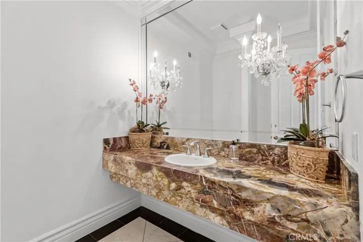 5267 Newcastle, Calabasas, California 91302