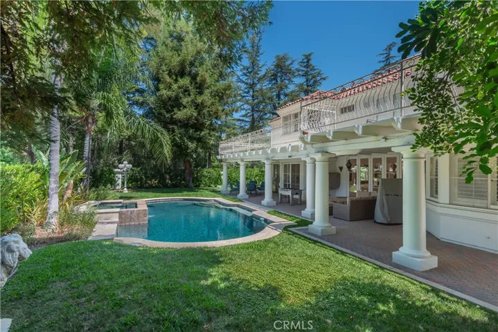 5267 Newcastle, Calabasas, California 91302