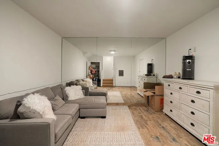 812 16th Street 5, Santa Monica, California 90403