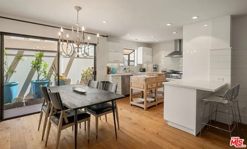 812 16th Street 5, Santa Monica, California 90403