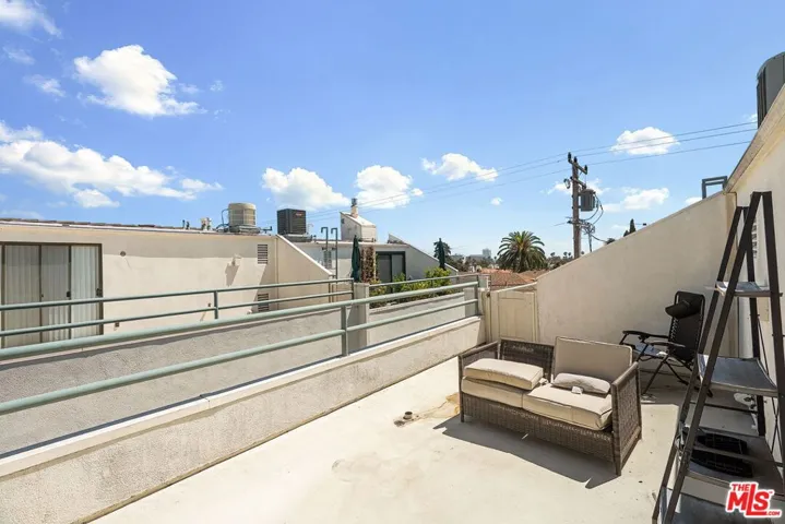 812 16th Street 5, Santa Monica, California 90403