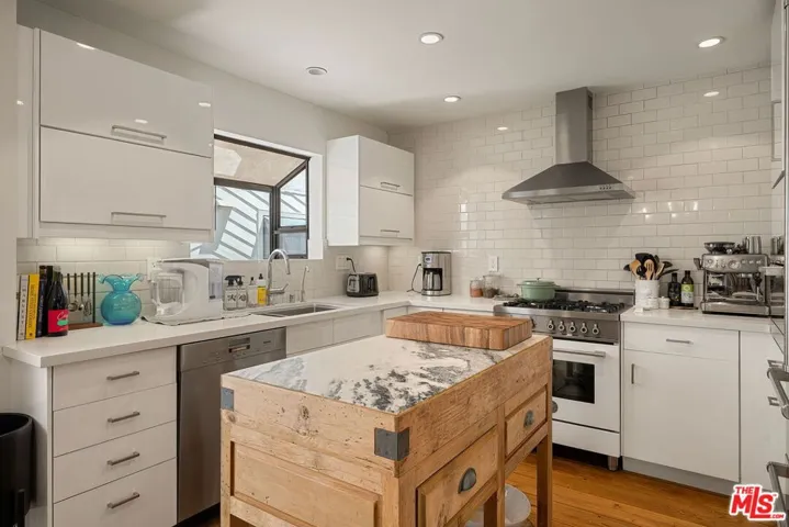 812 16th Street 5, Santa Monica, California 90403
