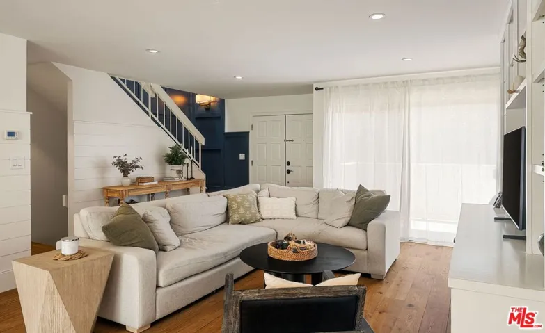 812 16th Street 5, Santa Monica, California 90403