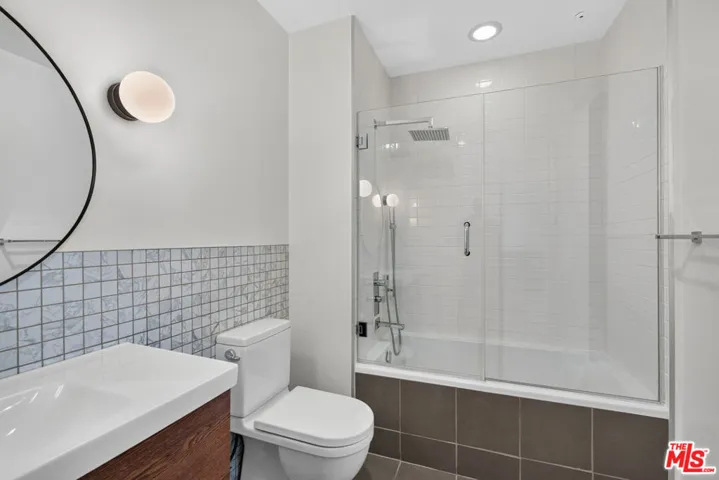 1912 Broadway 103, Santa Monica, California 90404