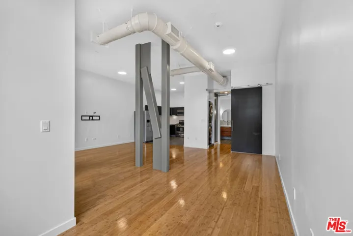 1912 Broadway 103, Santa Monica, California 90404