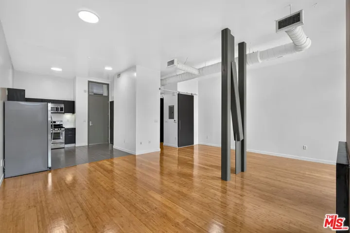 1912 Broadway 103, Santa Monica, California 90404