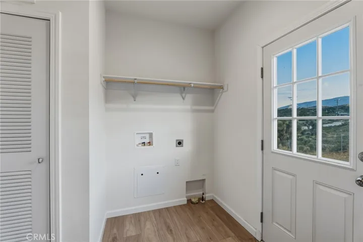 8380 Riggins, Phelan, California 92371