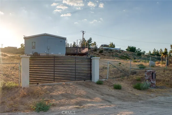 8380 Riggins, Phelan, California 92371