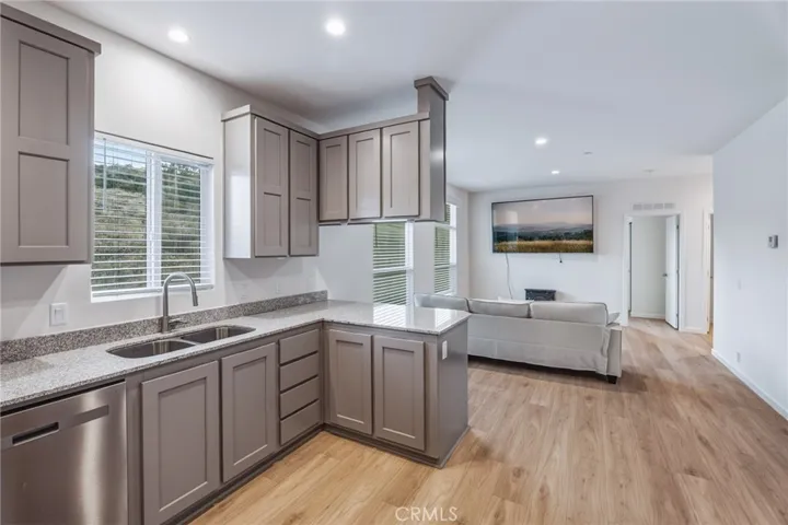 8380 Riggins, Phelan, California 92371