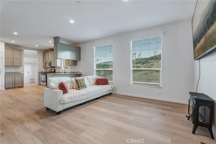 8380 Riggins, Phelan, California 92371