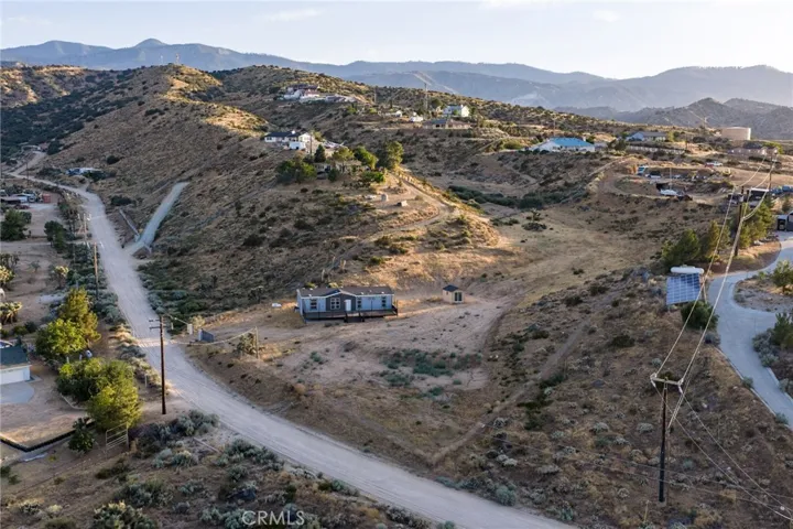 8380 Riggins, Phelan, California 92371