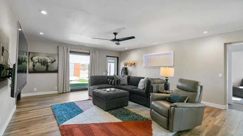 1587 Deer Trl Interior-29
