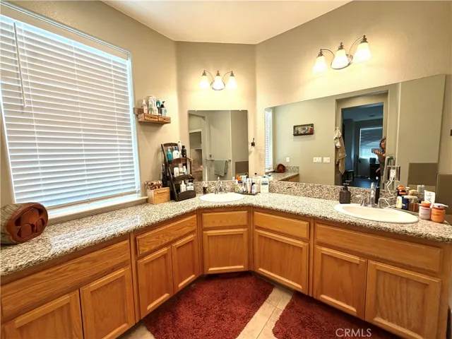 2134 George, Dos Palos, California 93620