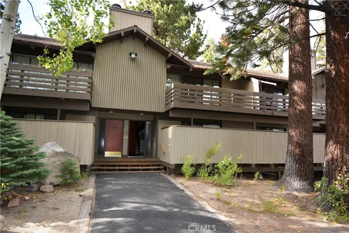 98 Tyrol Lane 306, Mammoth Lakes, California 93546