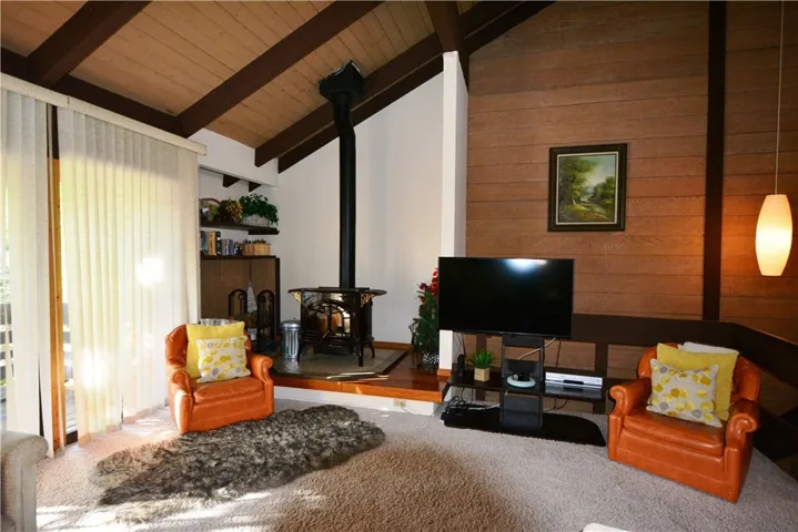 98 Tyrol Lane 306, Mammoth Lakes, California 93546