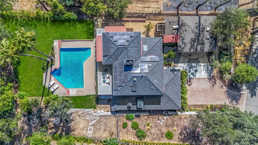 430 Devonwood Road, Altadena, California 91001