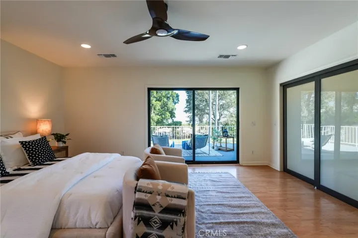 430 Devonwood Road, Altadena, California 91001