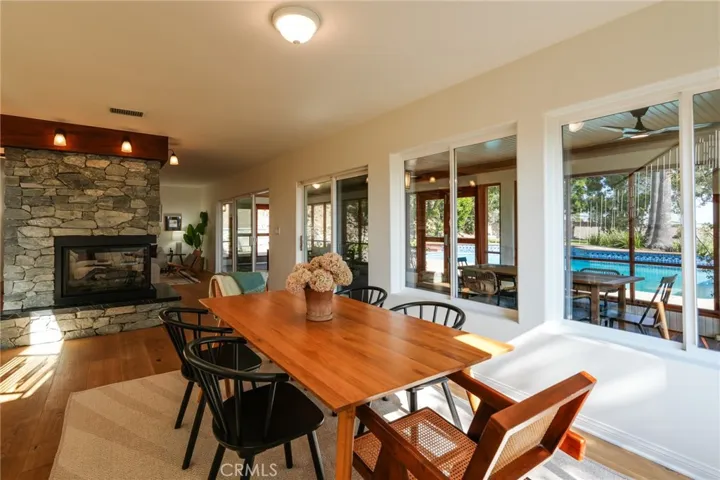 430 Devonwood Road, Altadena, California 91001