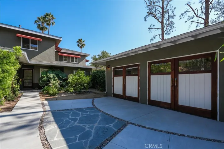 430 Devonwood Road, Altadena, California 91001