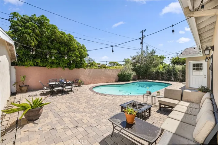 2784 Vuelta Grande, Long Beach, California 90815